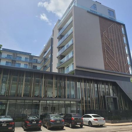 Rt Properties @ The Lennox Airport Residential Accra Buitenkant foto