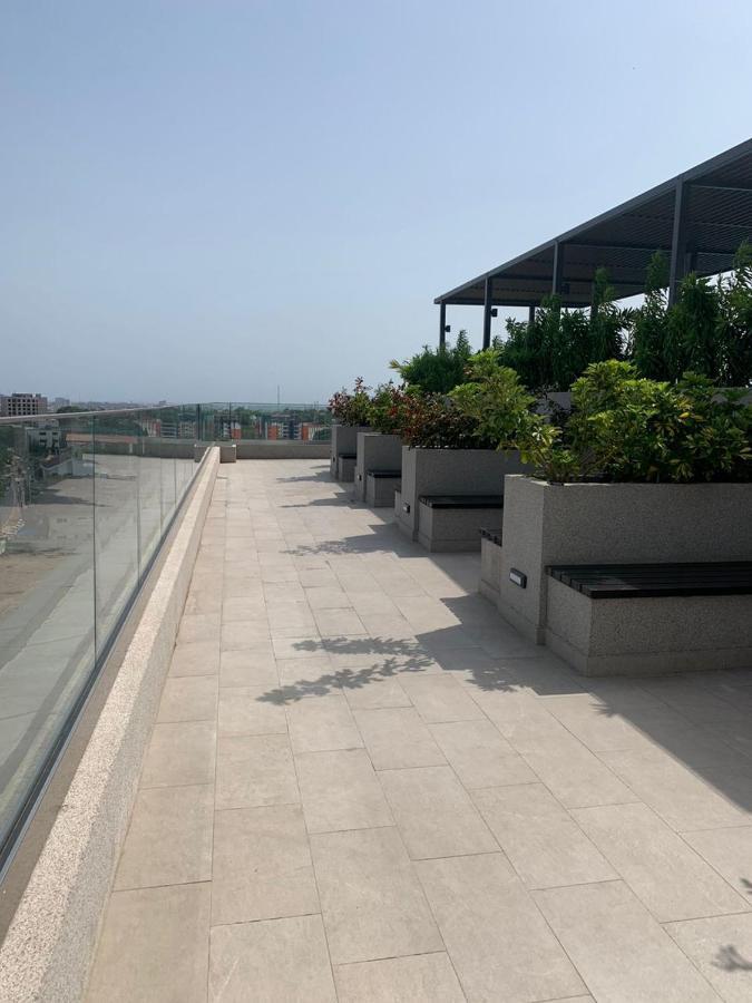 Rt Properties @ The Lennox Airport Residential Accra Buitenkant foto