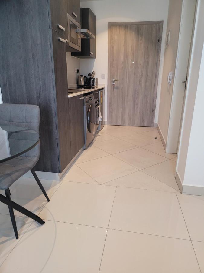 Rt Properties @ The Lennox Airport Residential Accra Buitenkant foto