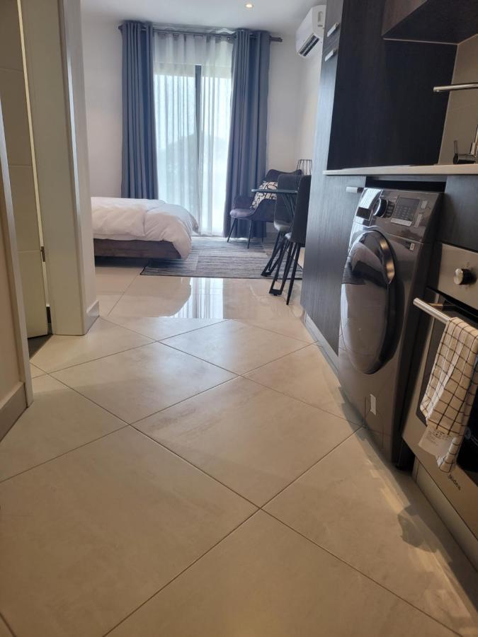 Rt Properties @ The Lennox Airport Residential Accra Buitenkant foto