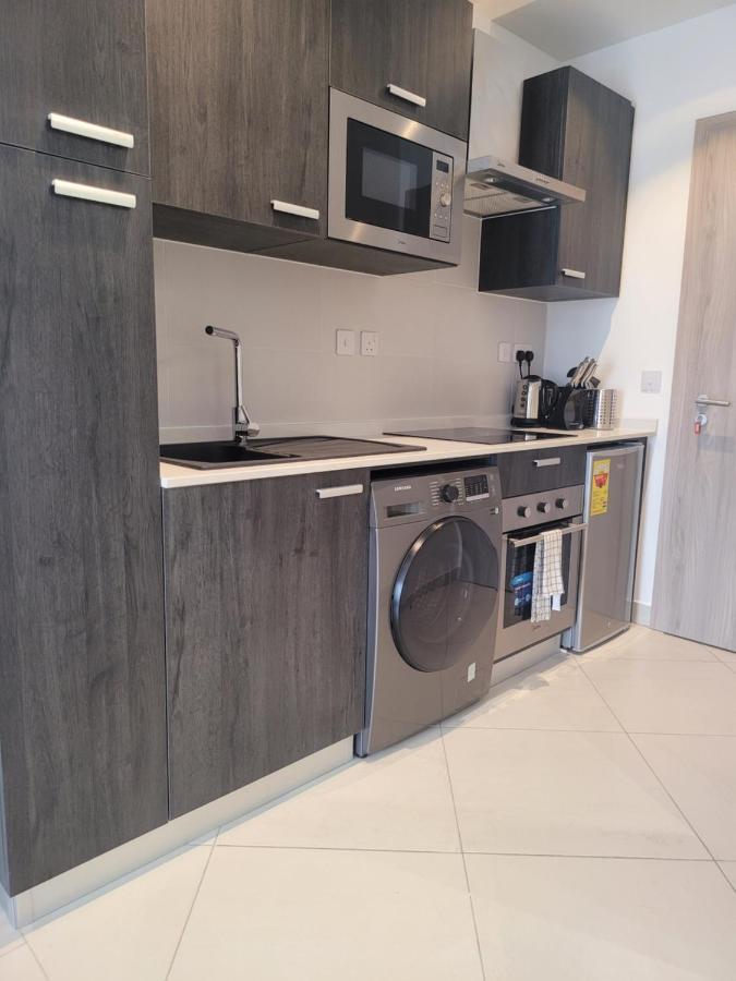 Rt Properties @ The Lennox Airport Residential Accra Buitenkant foto